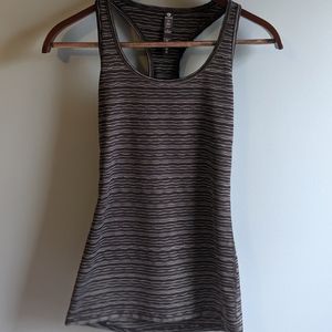 90 Degree by Reflex work out/yoga shirt